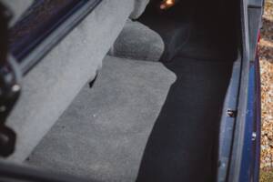 Imagen 36/41 de Mercedes-Benz E 220 (1995)