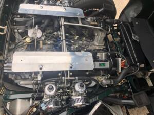 Bild 16/17 von Jaguar E-Type V12 (2+2) (1973)