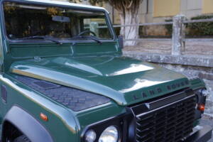 Bild 69/73 von Land Rover Defender 90 (2008)