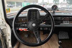 Imagen 32/50 de Mercedes-Benz 220 S b (1967)