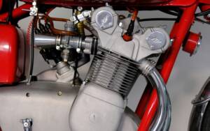 Image 8/99 of MV Agusta 750 Sport (1971)