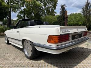 Imagen 8/43 de Mercedes-Benz 500 SL (1985)