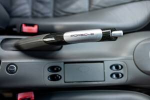 Image 12/50 of Porsche 911 Carrera 4S (2002)