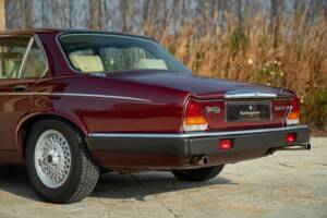 Bild 13/50 von Daimler Double Six (1988)