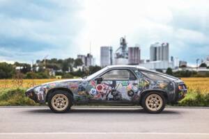 Image 2/25 of Porsche 928 (1978)
