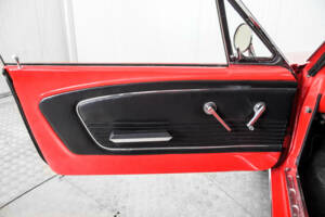 Bild 32/50 von Ford Mustang 289 (1966)