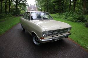 Bild 31/55 von Opel Kadett 1,1 S (1971)