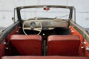 Bild 43/50 von Volkswagen Käfer 1200 Cabriolet (1957)