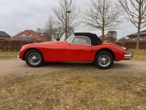 Image 14/77 de Jaguar XK 150 3.4 S OTS (1958)