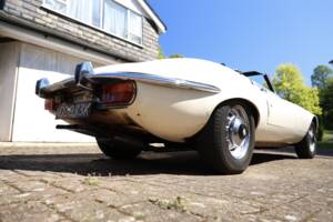 Image 48/50 de Jaguar Type E V12 (1972)
