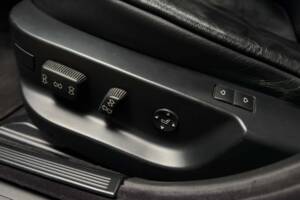 Image 16/41 of BMW 750i (2000)