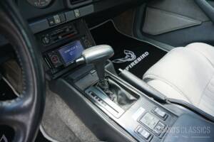 Bild 46/66 von Pontiac Firebird TransAm (1989)