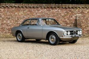 Afbeelding 34/50 van Alfa Romeo 1750 GT Veloce (1969)