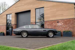Image 18/79 of Aston Martin DB 6 (1968)
