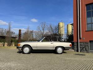 Imagen 4/37 de Mercedes-Benz 560 SL (1987)