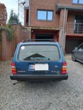 Bild 4/8 von Volvo 245 GL D (1988)