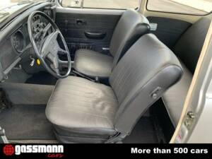 Image 14/15 of Volkswagen Maggiolone 1302 (1972)