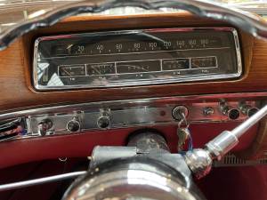 Image 27/38 of Mercedes-Benz 220 S (1959)