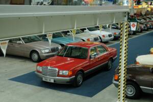 Bild 9/50 von Mercedes-Benz 260 SE (1986)