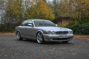 Image 8/50 of Jaguar XJ 8 4.2 (2006)