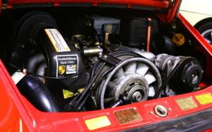 Image 39/47 of Porsche 911 Carrera 3.2 (1989)