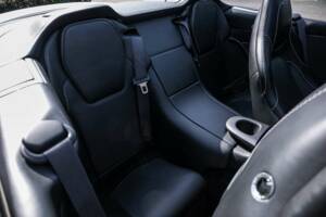 Image 23/50 of Aston Martin Vanquish Volante (2014)