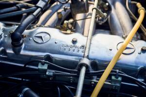 Image 18/31 of Mercedes-Benz 280 SL (1969)