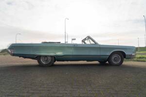 Imagen 2/8 de Chrysler 300 (1967)