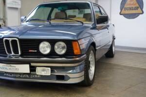 Image 5/56 of BMW 323i (1980)