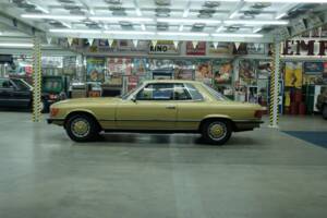 Image 3/50 de Mercedes-Benz 280 SLC (1977)
