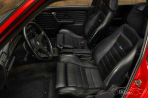 Image 14/19 of BMW M3 (1989)