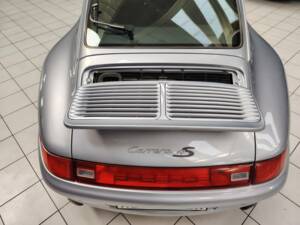 Bild 19/72 von Porsche 911 Carrera 4S (1995)
