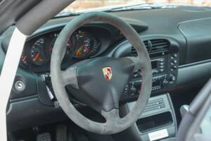 Bild 42/50 von Porsche 911 GT3 RS (2004)