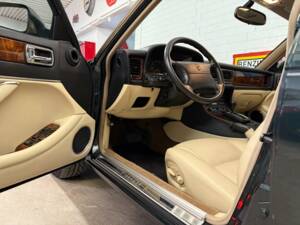 Bild 6/21 von Jaguar XJ 6 4.0 (1996)