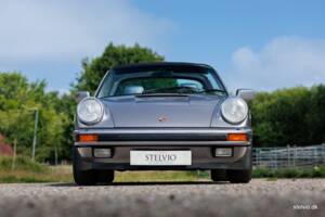 Image 15/44 de Porsche 911 Carrera 3.2 &quot;#250.000 911&quot; (1988)