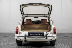 Imagen 38/50 de MG MGB GT (1974)