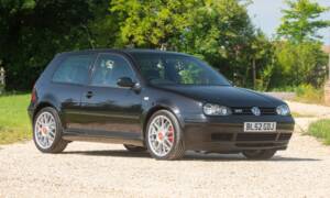 Bild 1/43 von Volkswagen Golf IV 1.8T GTI (2002)