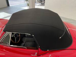 Imagen 13/38 de Jaguar XK 140 SE DHC (1955)