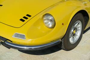 Image 16/50 of Ferrari Dino 246 GT (1971)