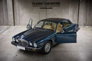 Imagen 88/99 de Daimler Double Six (1993)