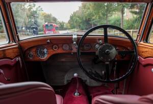 Image 14/25 de Alvis 4.3 Liter Saloon (1937)
