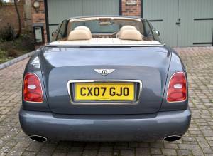 Image 11/50 of Bentley Azure (2007)