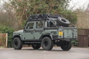 Image 45/50 de Land Rover Defender 110 Crew Cab SE (2010)