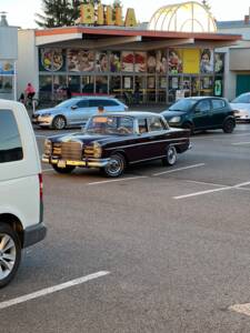 Bild 5/12 von Mercedes-Benz 220 SE b (1965)