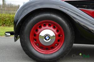 Immagine 44/50 di BMW 327&#x2F;28 (1949)