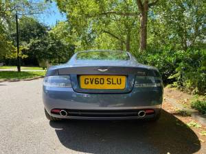 Bild 38/46 von Aston Martin DB 9 (2010)