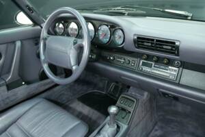 Immagine 29/50 di Porsche 911 Carrera 4 (1993)