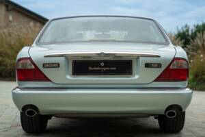 Image 8/50 de Jaguar XJ 8 Sovereign (1997)
