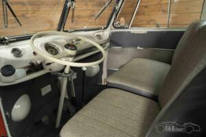 Immagine 11/19 di Volkswagen T1 panel van (1965)