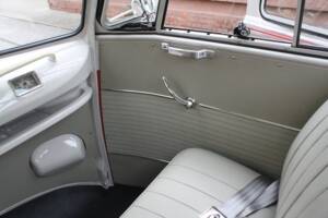 Bild 18/34 von Volkswagen T1 Samba 1.2 (1961)